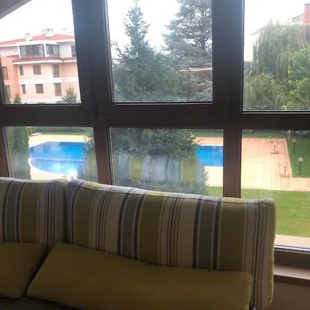 Harmonia Apartment *